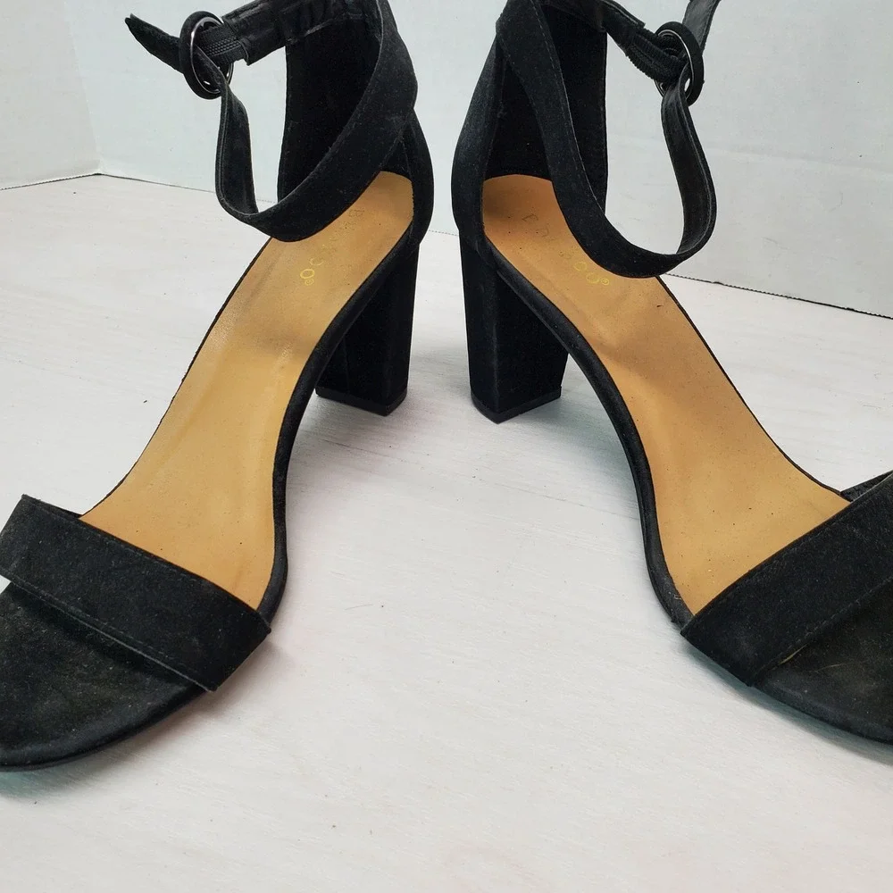 Bamboo Black Suede Ankle Strap Block Heel Sandals Women Size 10